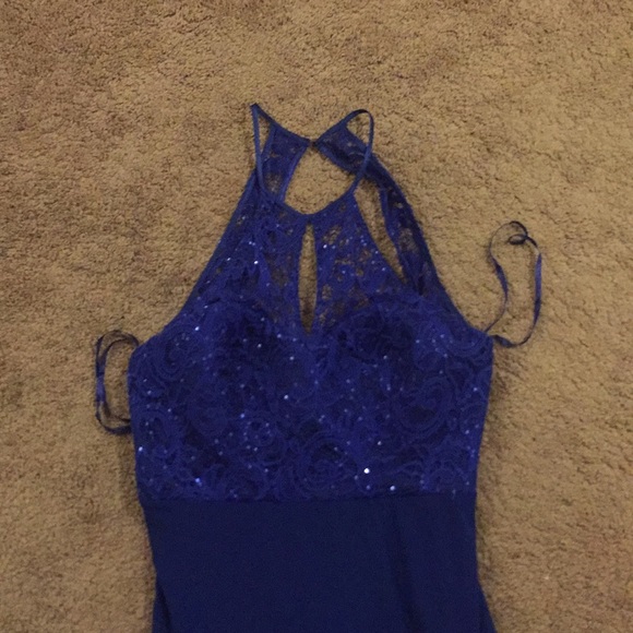 Dillard’s homecoming dress - Picture 2 of 3